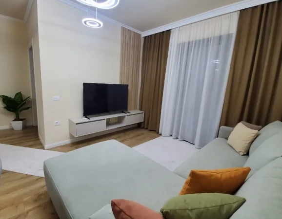 Tirane, jepet me qera apartament 1+1 , 75 m² 1.000 € 