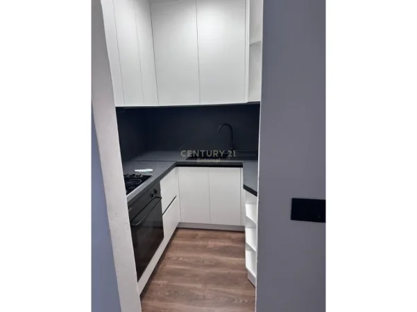 Tirane, jepet me qera apartament 1+1 Kati 6, 60 m² 600 € (rruga fortuzi)
