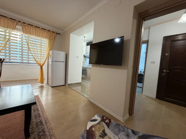 Tirane, jepet me qera apartament 1+1 Kati 2, 60 m² 550 € (qyteti studenti)