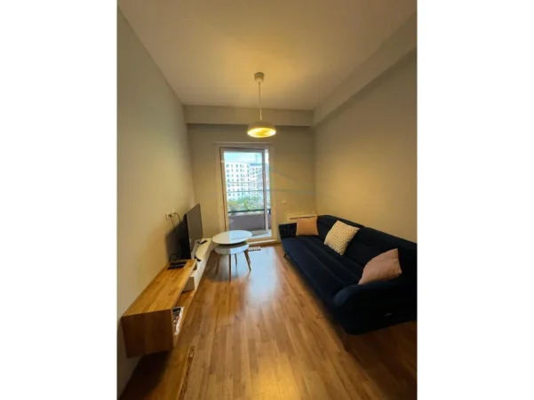 Tirane, jap me qera apartament 2+1 Kati 5, 80 m² 550 € (Kompleksi Mangalem, Ali Demi)