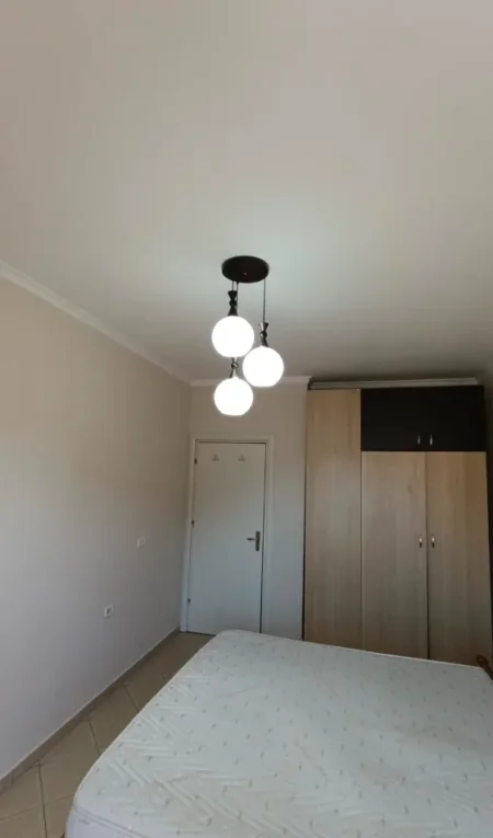 Tirane, jepet me qera apartament 1+1 , 74 m² 500 € (Delijorgji)