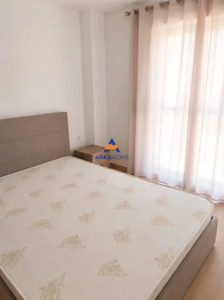 Tirane, jepet me qera apartament 1+1+Ballkon Kati 2, 58 m² 422 € 