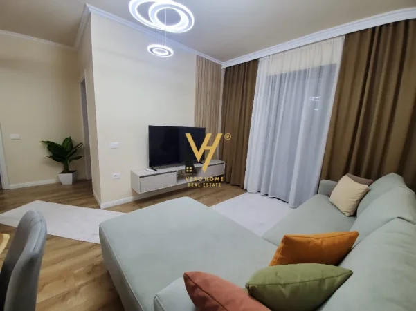 Tirane, jepet me qera apartament 1+1+Ballkon Kati 3, 60 m² 1.000 € (LIQENI I THATE)