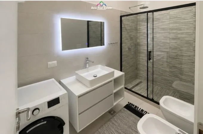 Tirane, jepet me qera apartament 1+1+Ballkon Kati 8, 70 m² 1.200 € (teodor keko)