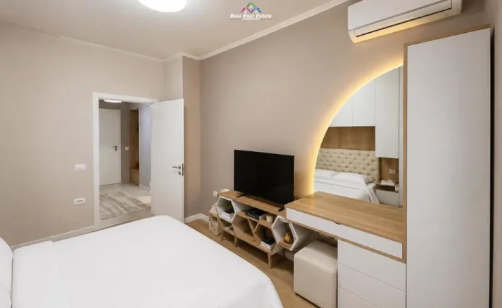 Tirane, jepet me qera apartament 1+1+Ballkon Kati 8, 70 m² 1.200 € (teodor keko)