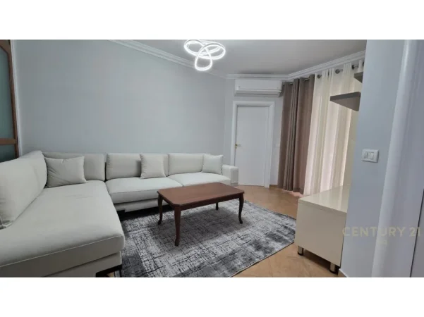 Tirane, jepet me qera apartament 2+1 Kati 7, 78 m² 830 € (rr e kavajes)
