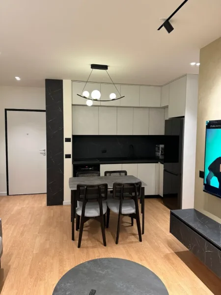 Tirane, shitet apartament 2+1+Aneks+Ballkon Kati 4, 94 m² 245.000 € (laprake)