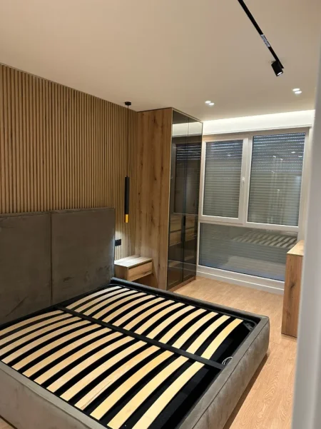 Tirane, shitet apartament 2+1+Aneks+Ballkon Kati 4, 94 m² 245.000 € (laprake)