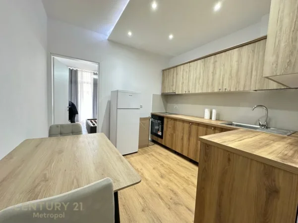 Tirane, jepet me qera apartament 1+1 Kati 5, 69 m² 600 € (myslym shyri)