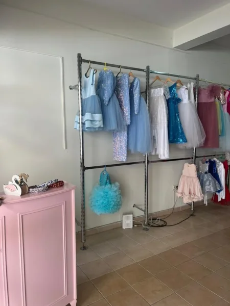 Tirane, jepet me qera ambjent biznesi Kati 1, 45 m² 530 € (Komuna e Parisit)