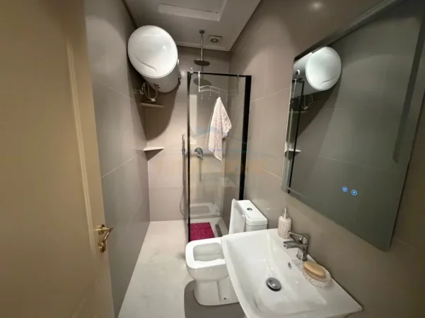 Tirane, jepet me qera apartament 2+1+Ballkon Kati 5, 104 m² 900 € (Kompleksi Vizion Plus)
