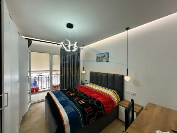 Tirane, shitet apartament 2+1+Aneks+Ballkon Kati 3, 107 m² 260.000 € 