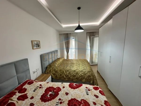 Tirane, shitet apartament 2+1+Aneks+Ballkon Kati 3, 107 m² 260.000 € 