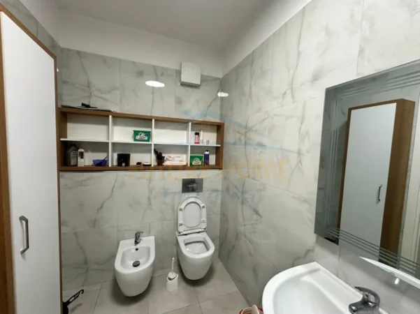 Tirane, shitet apartament 2+1+Aneks+Ballkon Kati 3, 107 m² 260.000 € 