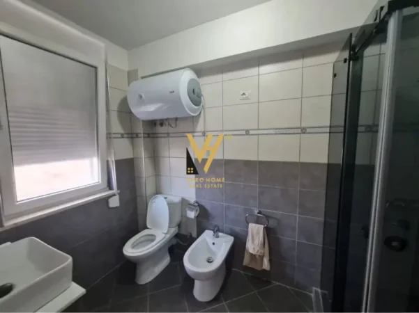 Tirane, jepet me qera apartament 3+1+Ballkon Kati 2, 128 m² 820 € (KOPSHTI BOTANIK)