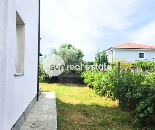 Shkoder, shitet Vile Vile 2 Katshe Kati 1, 1.170 m² 180.000 € (rr. GOLEMIT)