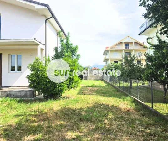 Shkoder, shitet Vile Vile 2 Katshe Kati 1, 1.170 m² 180.000 € (rr. GOLEMIT)