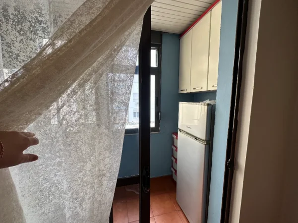 Tirane, jepet me qera apartament 2+1 Kati 5, 60 m² 500 € (Ish restorant Durrsi, unaza e vogel)