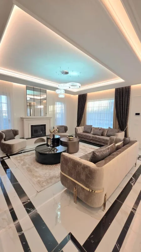 Kavaje, shitet Vile 3+1+Aneks+Ballkon Kati 1, 735 m² 310.000 € (Kavaje)