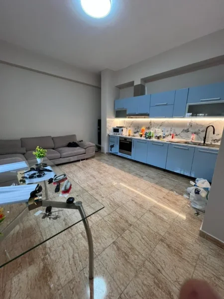 Tirane, jepet me qera apartament 1+1 Kati 0, 75 m² 520 € (KODRA E DIELLIT)