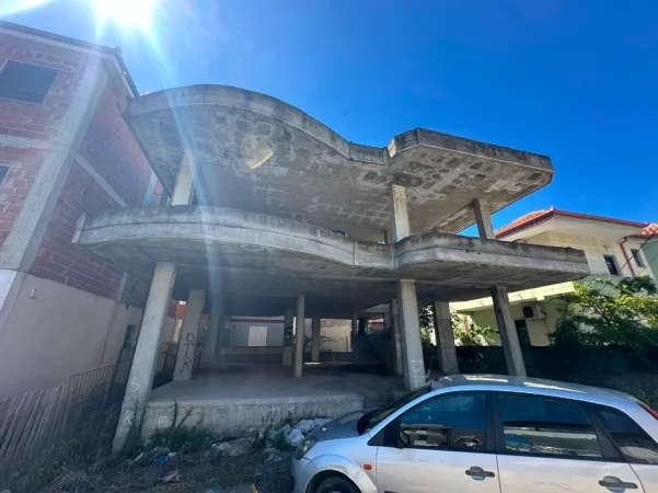 Durres, shitet shtepi Vile 2 Katshe Kati 2, 600 m² 165.000 €