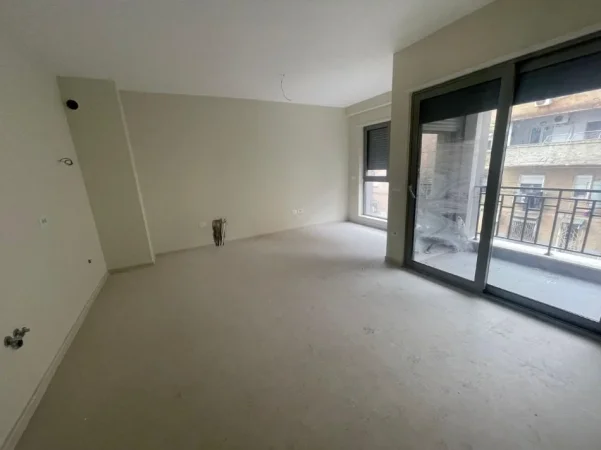 Tirane, shitet apartament 1+1 , 65 m² 165.000 € 