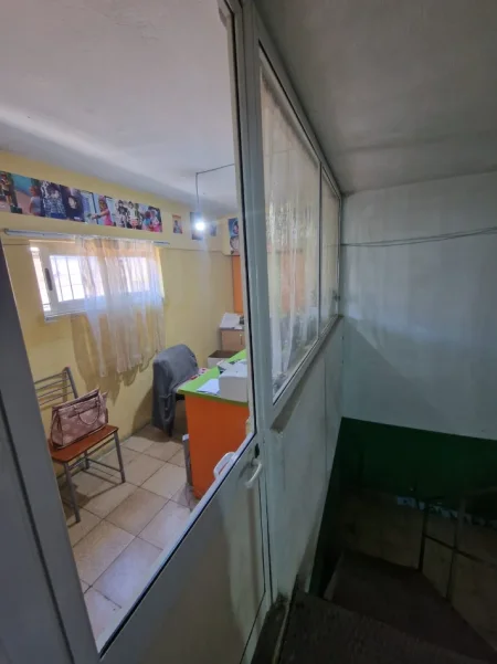 Shqiperi, jepet me qera magazine Kati 0, 620 m² 2.000 € (sauk i ri)