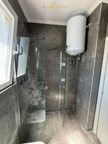 Tirane, shitet apartament 2+1+2 Kati 4, 152 m² 260.000 € (ASTIR)
