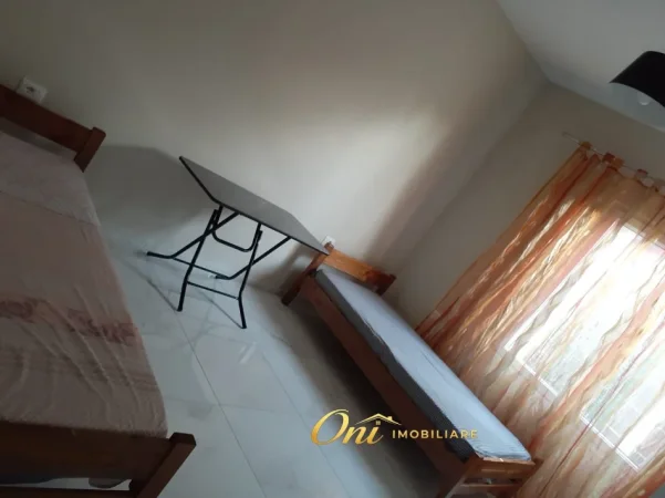 Tirane, jepet me qera apartament 3+1 Kati 3, 115 m² 550 € (PRANE EKONOMIKUT)
