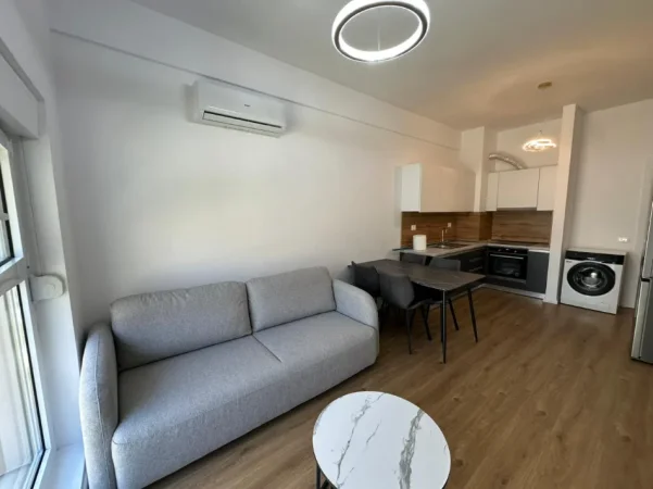 Tirane, jepet me qera apartament 1+1 Kati 2, 50 m² 400 € (Ali Demi)