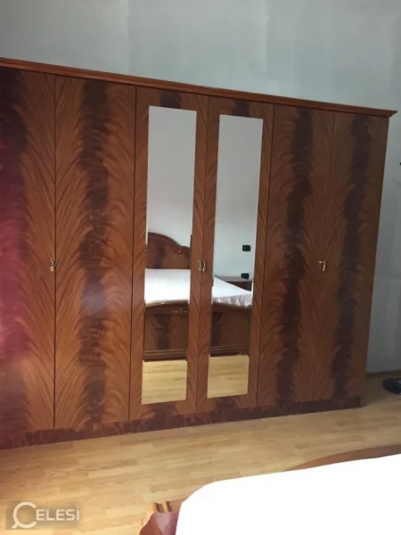 Tirane, jepet me qera apartament 3+1 Kati 4, 120 m² 600 € (Rruga Maksim Artioli , qyteti Studenti)