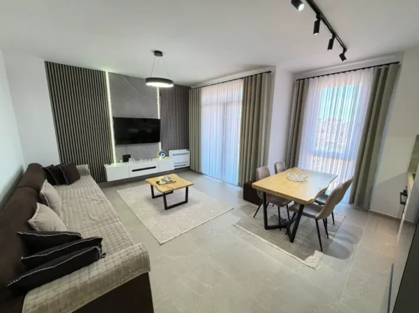 Tirane, jepet me qera apartament 1+1 Kati 5, (jordan misja)