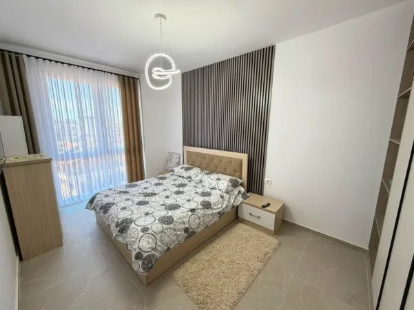 Tirane, jepet me qera apartament 1+1 Kati 5, (jordan misja)