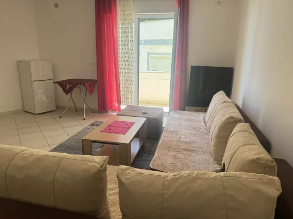 Shengjin, jepet me qera apartament ne plazh 1+1+Aneks+Ballkon Kati 7, 70 m² (Rruga Fran Ivanaj 03140020, Kompleksi Ermiri)