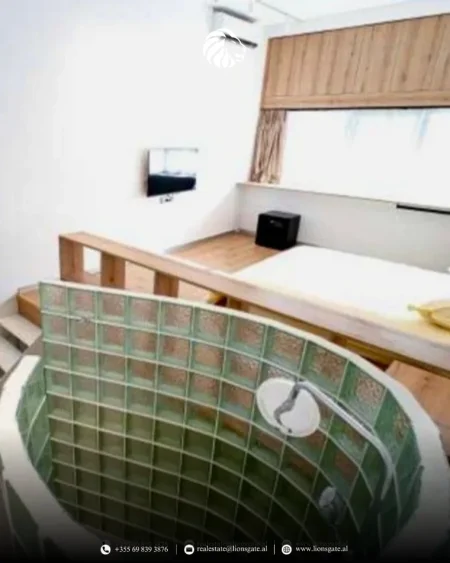 Tirane, jepet me qera apartament duplex Dublex Kati 0, 270 m² 2.500 € 