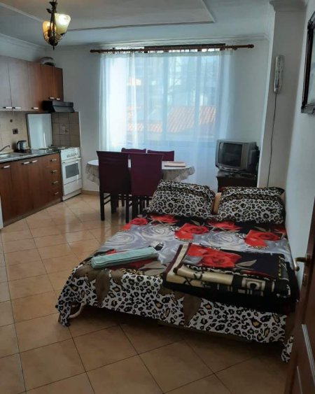 Tirane, jepet me qera apartament 2+1 Kati 3, 68 m² 450 Euro (Kongresi Manastirit)