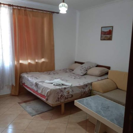 Tirane, jepet me qera apartament 2+1 Kati 3, 68 m² 450 Euro (Kongresi Manastirit)