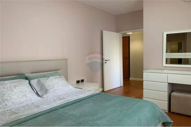 Tirane, shitet apartament 3+1+A+BLK Kati 3, 121 m² 350.000 Euro (Rr.Peti)