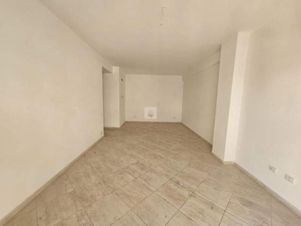 Durres, shitet apartament 2+1+BLK Kati 5, 84 m² 86.000 Euro (Prane Palace Plazh)