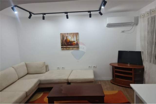 Tirane, jepet me qera apartament 1+1+A+BLK Kati 2, 60 m² 500 Euro (Liceu Artistik)