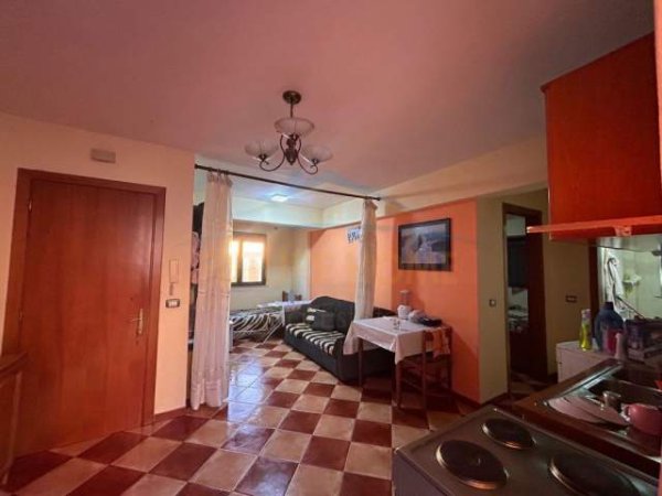 Tirane, shitet apartament 1+1+BLK Kati 5, 136 m² 208.600 Euro (Bulevardi Zogu I Pare)