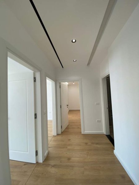 Tirane, jepet me qera apartament 3+1 Bosh/Mobiluar Kati 3, 110 m² 500 Euro (teodor keko)