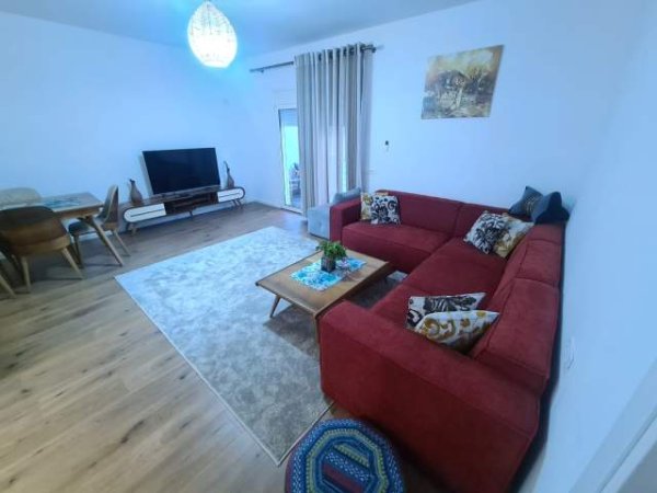 Durres, jepet me qera apartament 1+1+A+BLK Kati 1, 500 Euro (Plepa)