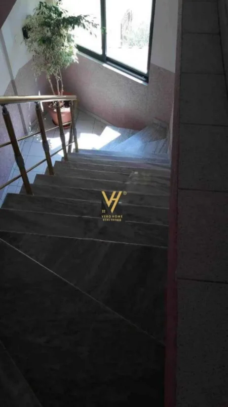 Tirane, shitet Vile Kati 0, 573 m² 700.000 Euro (don bosko)