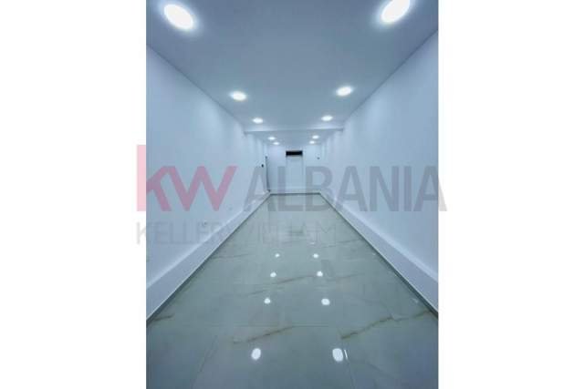 Tirane, jepet me qera ambjent biznesi Kati 0, 50 m² 1.800 Euro (Rruga e Kavajes, 21 Dhjetori, Tiranë, Shqipëri)