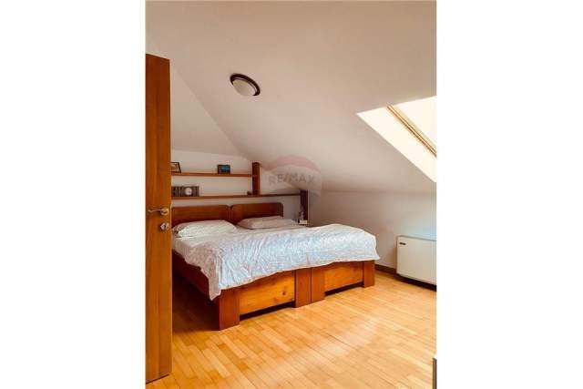 Tirane, jepet me qera Vile 4+1+A+BLK Kati 2, 180 m² 1.000 Euro (Rruga e Elbasanit)