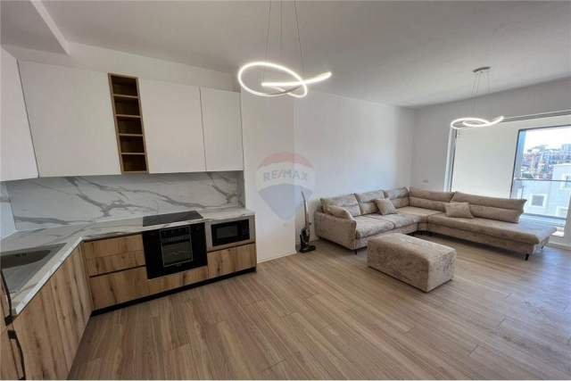 Tirane, jepet me qera apartament 2+1+BLK Kati 4, 98 m² 500 Euro (Rezidenca Marga 1)