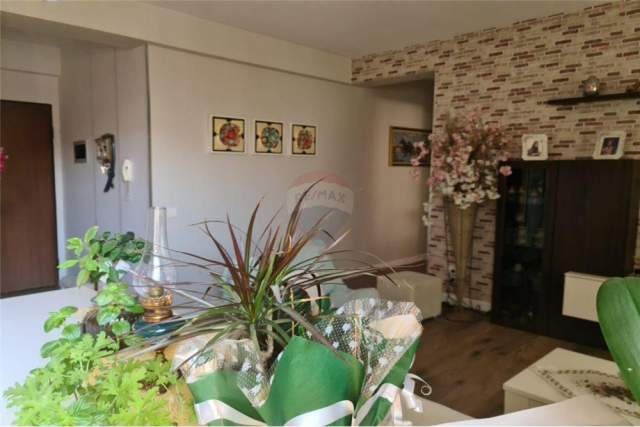 Tirane, jepet me qera apartament 2+1+BLK Kati 6, 90 m² 900 Euro (Komuna e Parisit)