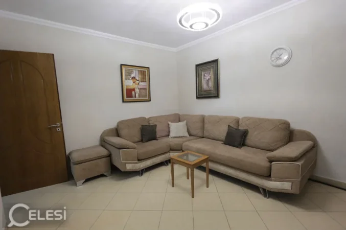 Tirane, jepet me qera apartament 2+1 Kati 2, 69 m² 550 € (BRRYLI)