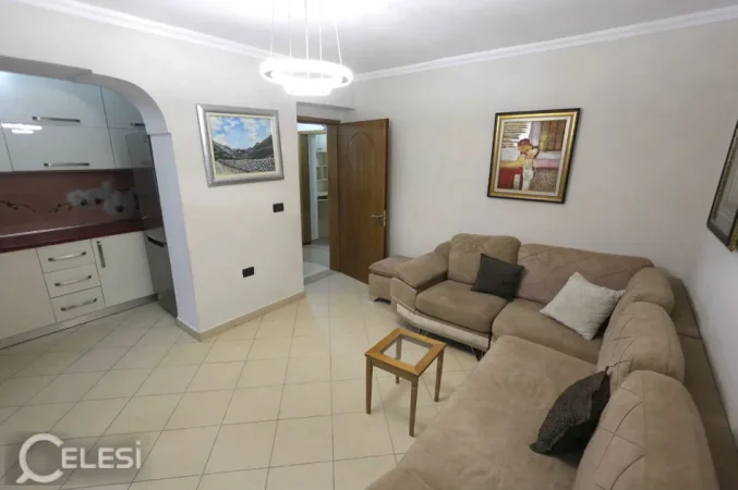 Tirane, jepet me qera apartament 2+1 Kati 2, 69 m² 550 € (BRRYLI)